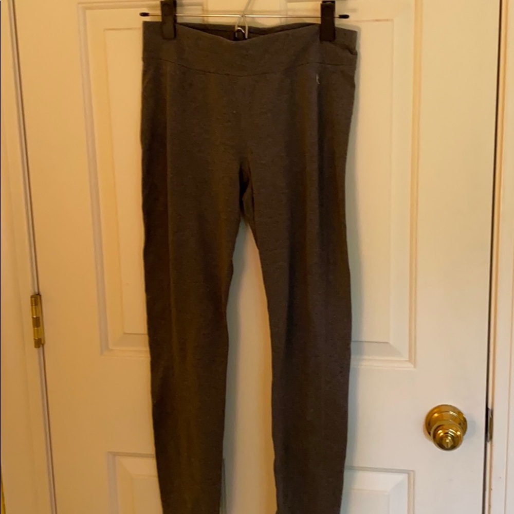 grey leggings